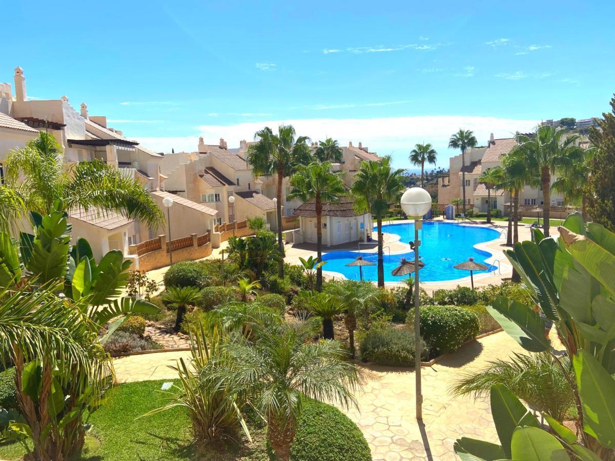 Beautiful Apartment With Pools, Playground And Paddle Tennis - Family Friendly And Near Vithas Hospital - Free Parking In Garage Benalmádena Kültér fotó