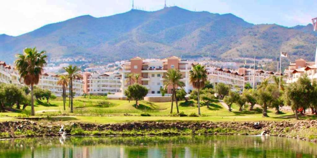 Beautiful Apartment With Pools, Playground And Paddle Tennis - Family Friendly And Near Vithas Hospital - Free Parking In Garage Benalmádena Kültér fotó