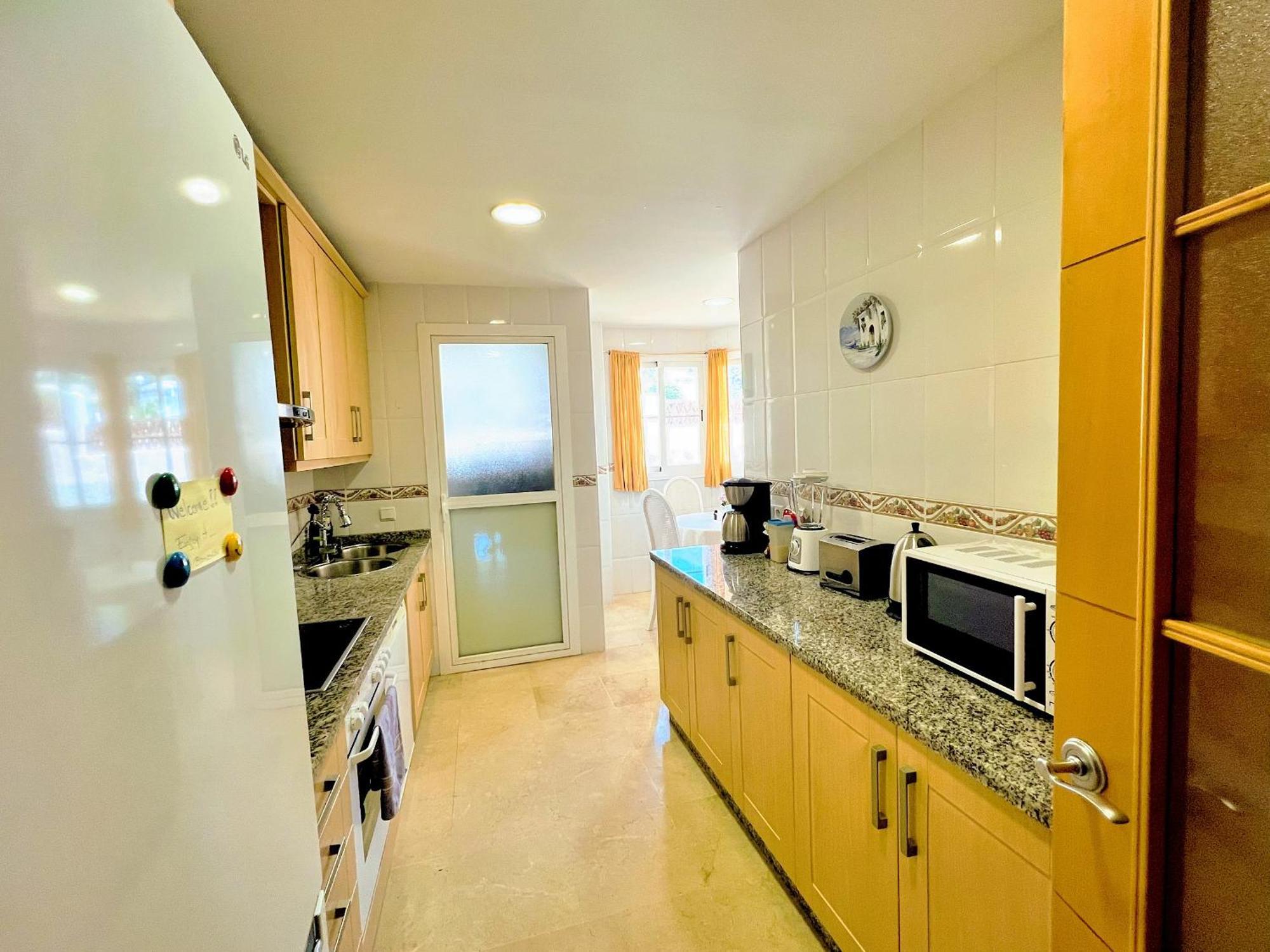 Beautiful Apartment With Pools, Playground And Paddle Tennis - Family Friendly And Near Vithas Hospital - Free Parking In Garage Benalmádena Kültér fotó
