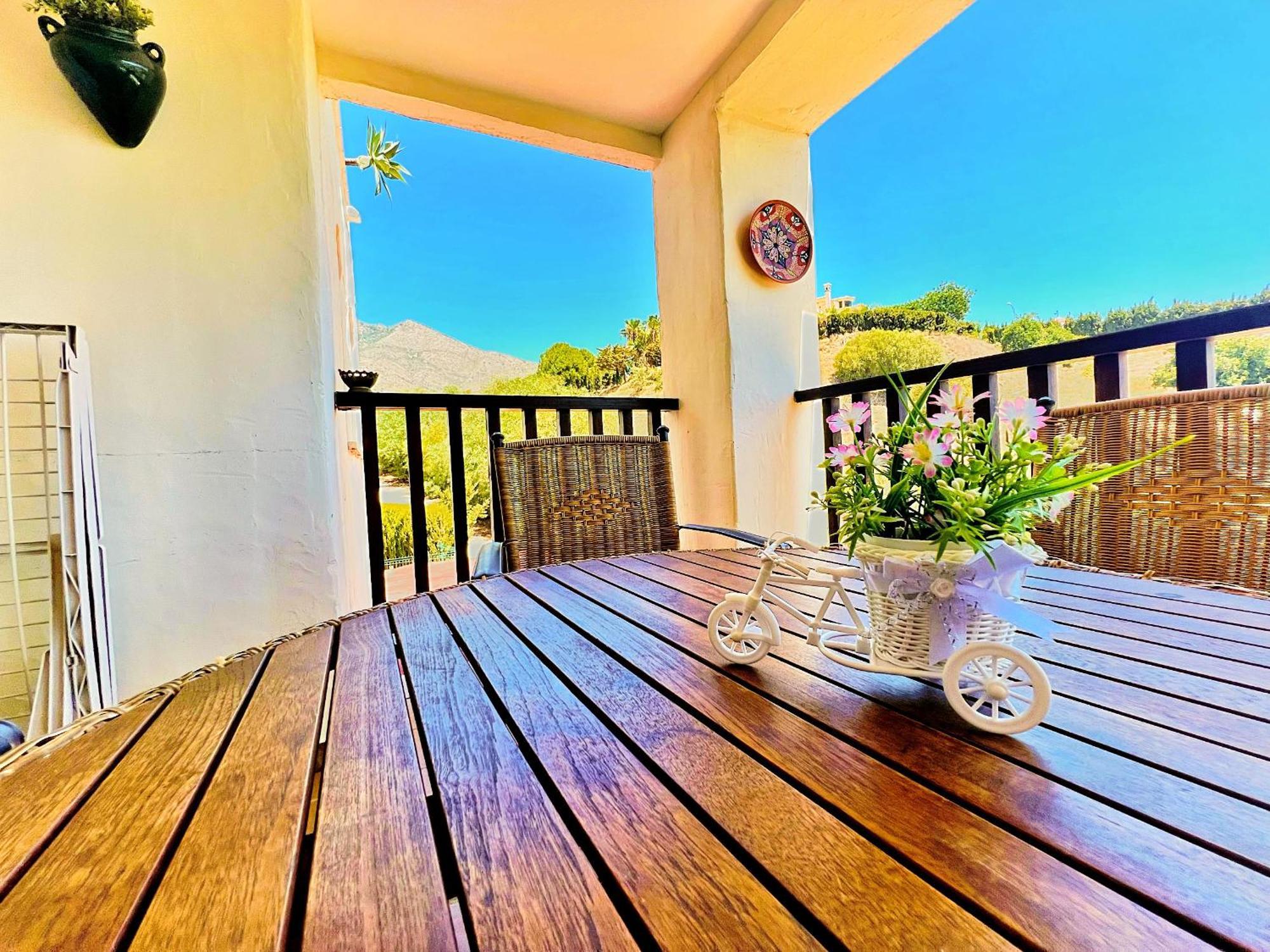 Beautiful Apartment With Pools, Playground And Paddle Tennis - Family Friendly And Near Vithas Hospital - Free Parking In Garage Benalmádena Kültér fotó