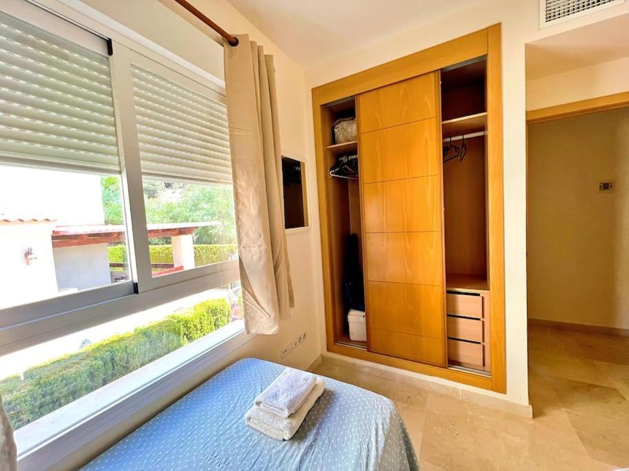 Beautiful Apartment With Pools, Playground And Paddle Tennis - Family Friendly And Near Vithas Hospital - Free Parking In Garage Benalmádena Kültér fotó